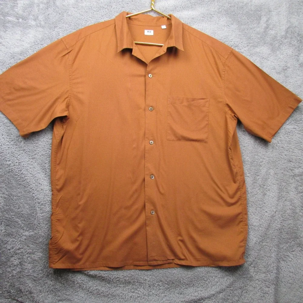 Uniqlo Shirt Mens Large Orange Solid Short Sleeve Button Front Casual Top‎